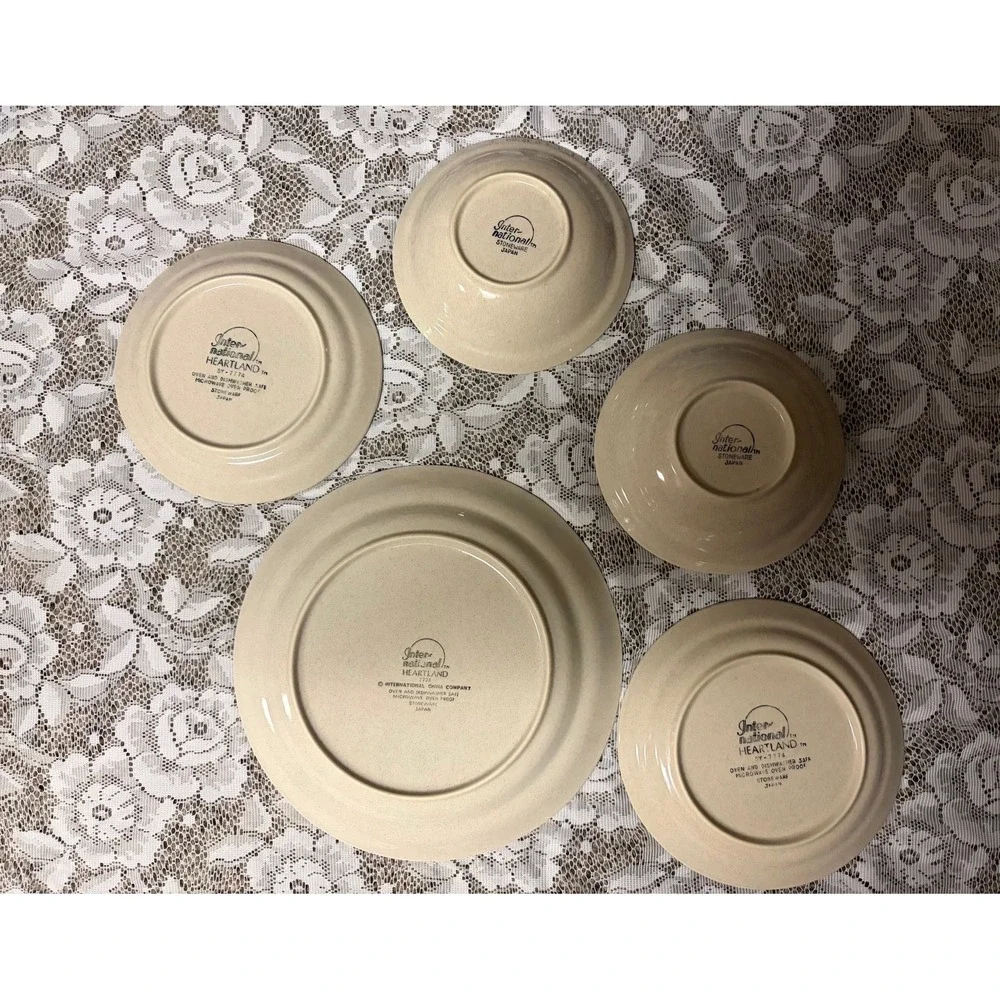 International Heartland Farmhouse Set